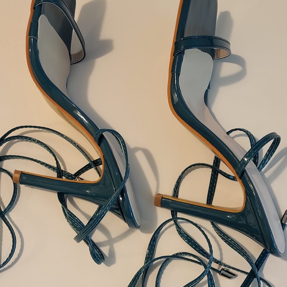 Elegant Teal Strappy 4 Inch  Heels Size 39 Or 8.5 Never Worn - Picture 6 of 9